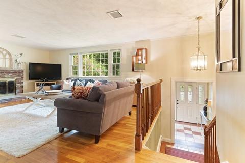 17 Deborah Dr, Reading, MA 01867 photo 9