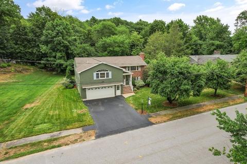 17 Deborah Dr, Reading, MA 01867 photo 3
