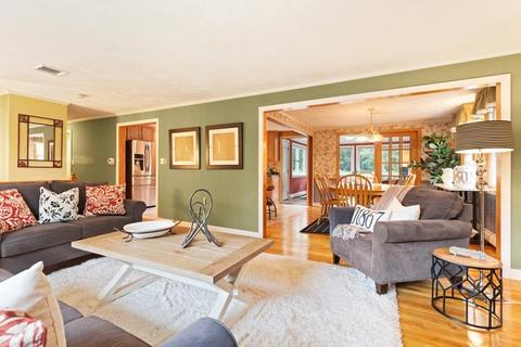 17 Deborah Dr, Reading, MA 01867 photo 12