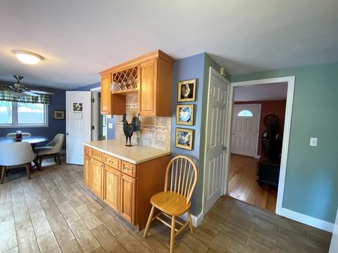 38 Dewitt St, Springfield, MA 01129 photo 12