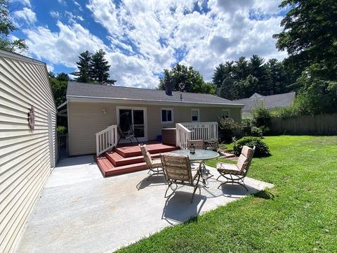 38 Dewitt St, Springfield, MA 01129 photo 3