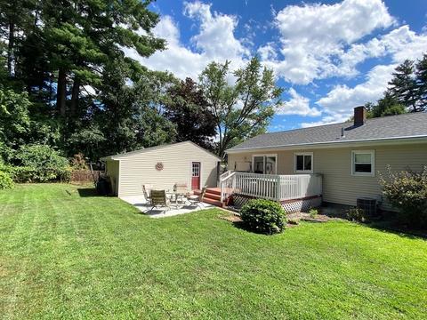 38 Dewitt St, Springfield, MA 01129 photo 8