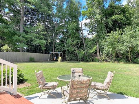 38 Dewitt St, Springfield, MA 01129 photo 4