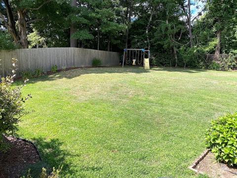 38 Dewitt St, Springfield, MA 01129 photo 7
