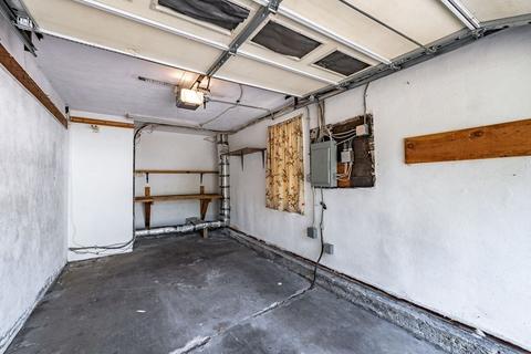 72 Donbray Rd, Springfield, MA 01119 photo 32