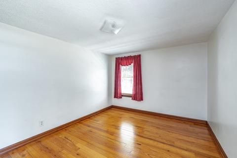 72 Donbray Rd, Springfield, MA 01119 photo 16