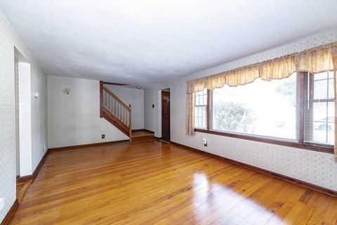 72 Donbray Rd, Springfield, MA 01119 photo 11