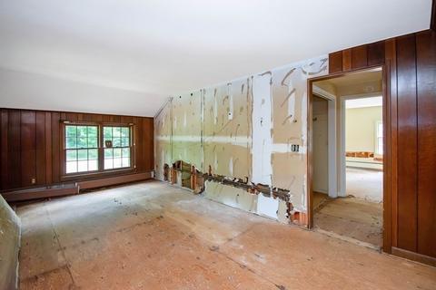 2017 Parker St, Springfield, MA 01128 photo 32