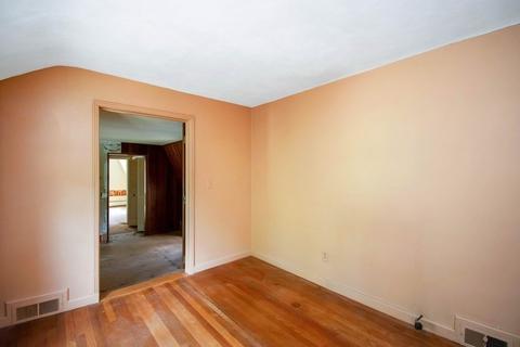 2017 Parker St, Springfield, MA 01128 photo 29
