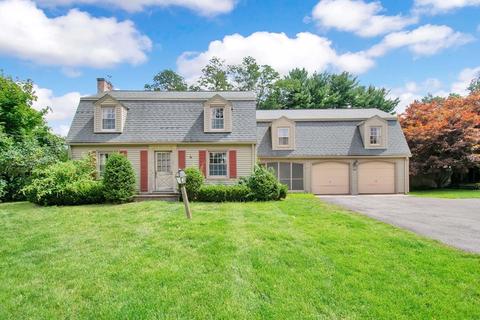 2017 Parker St, Springfield, MA 01128 photo 1
