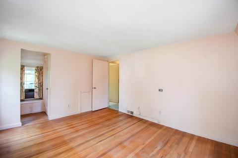 2017 Parker St, Springfield, MA 01128 photo 21
