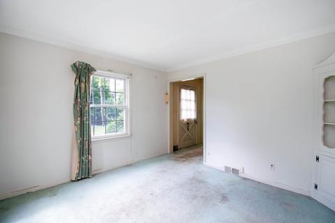2017 Parker St, Springfield, MA 01128 photo 9