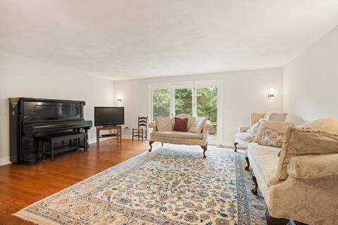 1 Oak Ridge Dr #2, Maynard, MA 01754 photo 4
