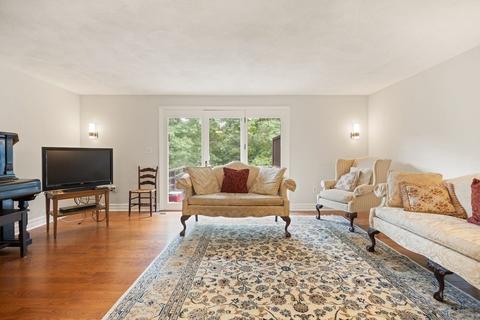 1 Oak Ridge Dr #2, Maynard, MA 01754 photo 3