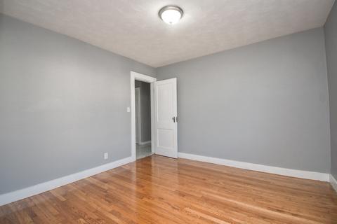 1392 Bay St, Springfield, MA 01109 photo 17