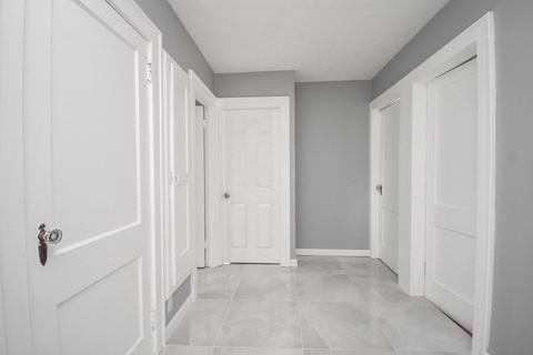 1392 Bay St, Springfield, MA 01109 photo 18