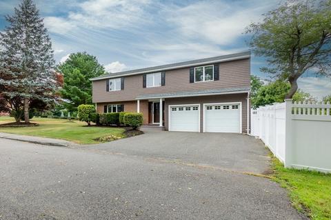 18 Sable Rd, Salem, MA 01970 photo 2