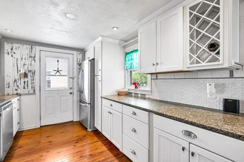 13 E St, Hull, MA 02045 photo 5