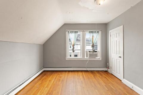 22 Maple St, Attleboro, MA 02703 photo 17