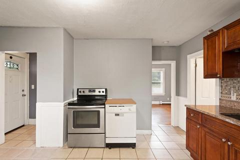 22 Maple St, Attleboro, MA 02703 photo 11