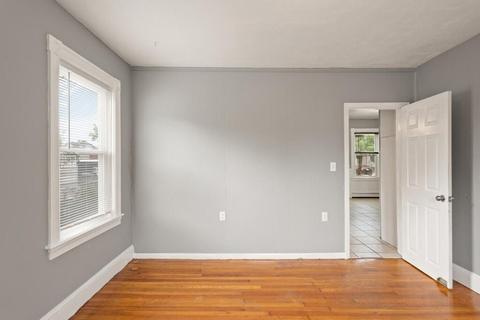 22 Maple St, Attleboro, MA 02703 photo 15
