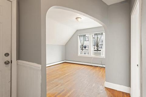 22 Maple St, Attleboro, MA 02703 photo 16