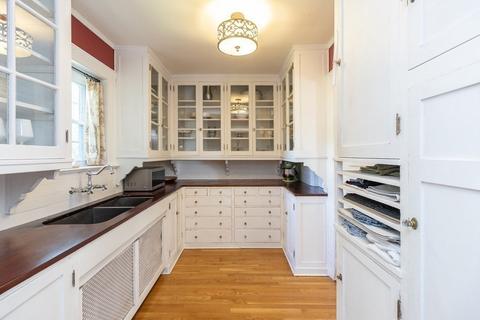 33 Colony Rd, Springfield, MA 01106 photo 18