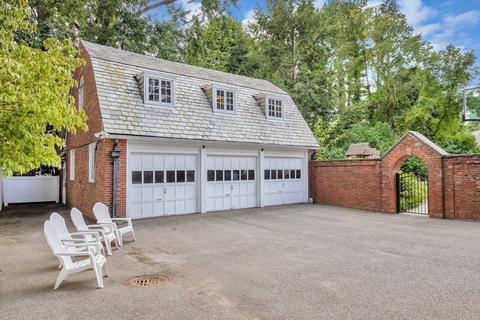 33 Colony Rd, Springfield, MA 01106 photo 35