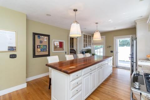 33 Colony Rd, Springfield, MA 01106 photo 17