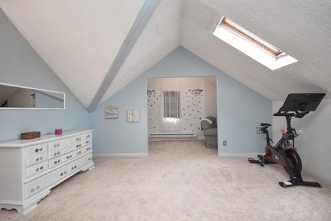 93 Sunapee St, Springfield, MA 01108 photo 32
