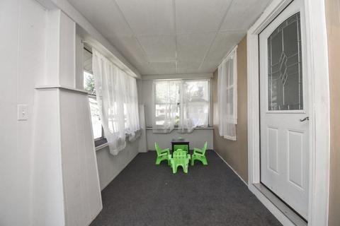 93 Sunapee St, Springfield, MA 01108 photo 5