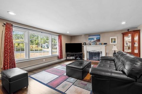 1 Riverview Ave, Maynard, MA 01754 photo 10