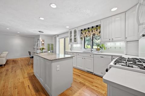 5 Lantern Ln, Worcester, MA 01609 photo 9