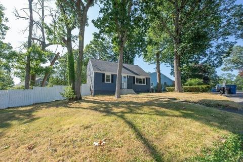10 Cedar Cir, Randolph, MA 02368 photo 32