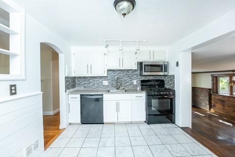 10 Cedar Cir, Randolph, MA 02368 photo 9
