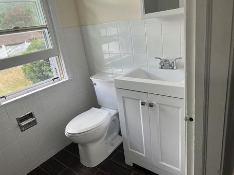 42 Ely Ave, West Springfield, MA 01089 photo 8