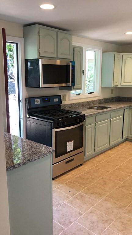 10 Clover Rd, Holbrook, MA 02343 photo 8