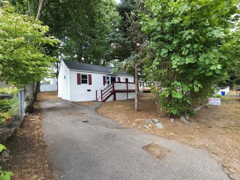 10 Clover Rd, Holbrook, MA 02343 photo 1