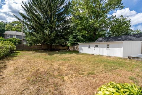 2 Westbrook Cir, Worcester, MA 01602 photo 17