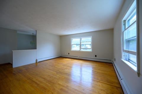 3 Stephen Dr, Webster, MA 01570 photo 5