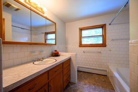 3 Stephen Dr, Webster, MA 01570 photo 9