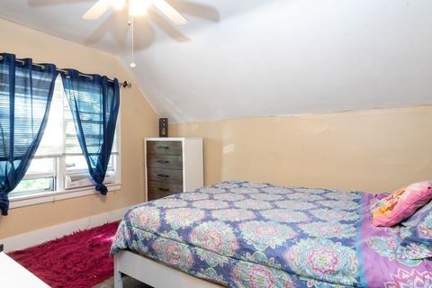 65 Adams St, Springfield, MA 01105 photo 13