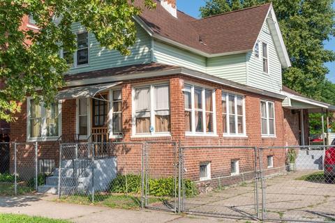 65 Adams St, Springfield, MA 01105 photo 1