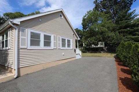 39 Brook St, Mansfield, MA 02048 photo 5