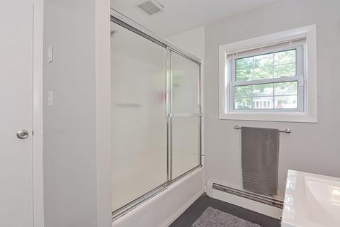 33 Royal Rd, Worcester, MA 01603 photo 30