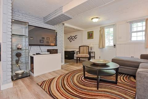 33 Royal Rd, Worcester, MA 01603 photo 36