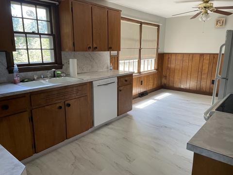 4 Colonial Dr, Warren, RI 02885 photo 12