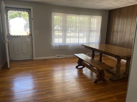 4 Colonial Dr, Warren, RI 02885 photo 3