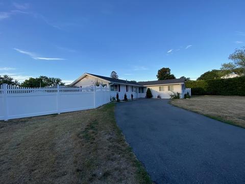 22 Celia Rd, Braintree, MA 02184 photo 2