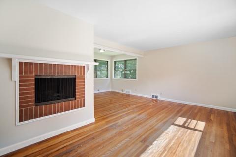 44 Candice Cir, Springfield, MA 01107 photo 4